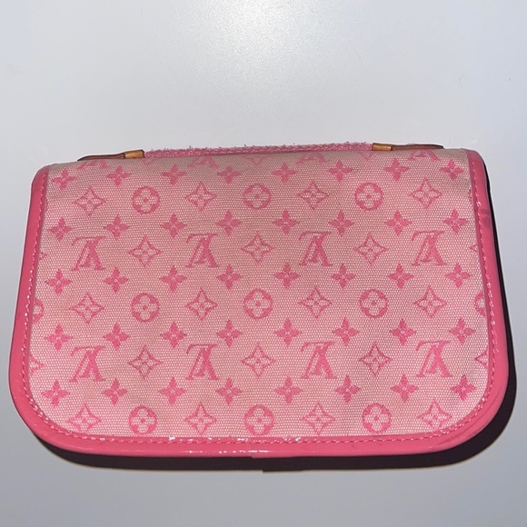 SOLD~Pink Mary Kate Monogram Pouch - Picture 6 of 16